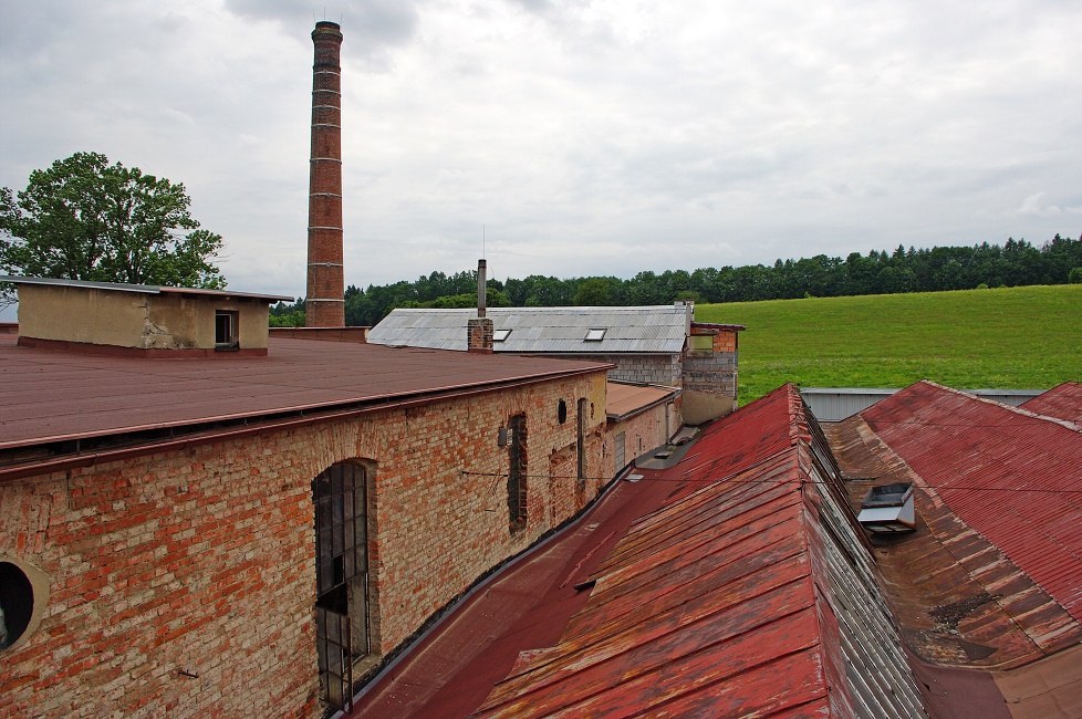 Textilní továrna v Bukovici