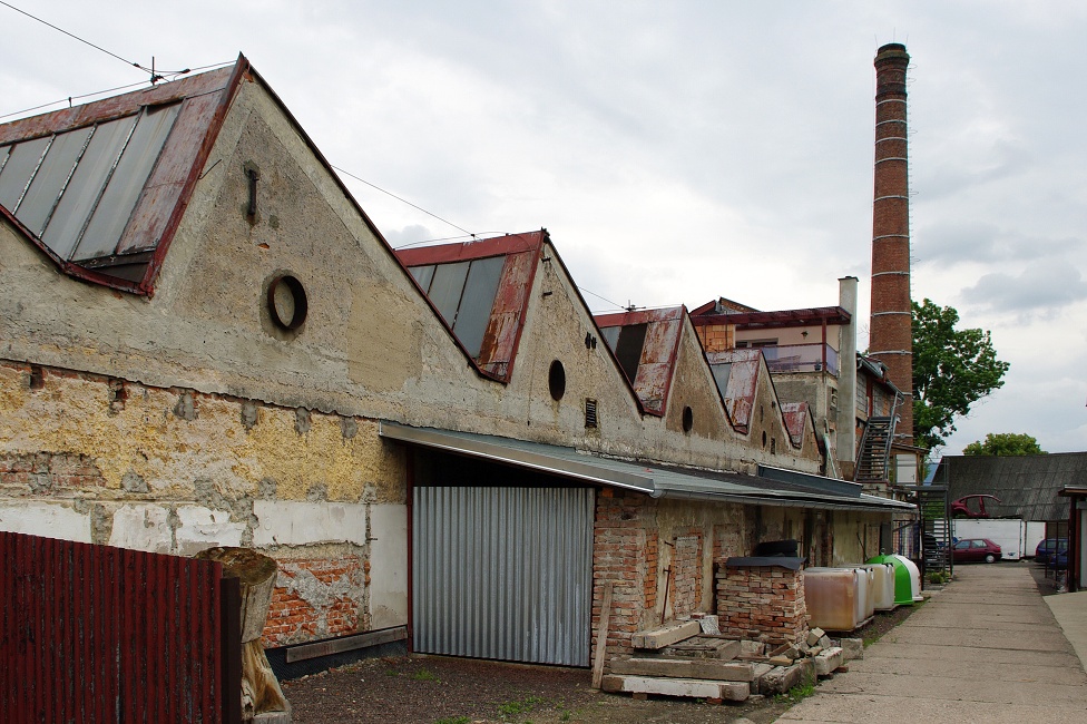 Textilní továrna v Bukovici